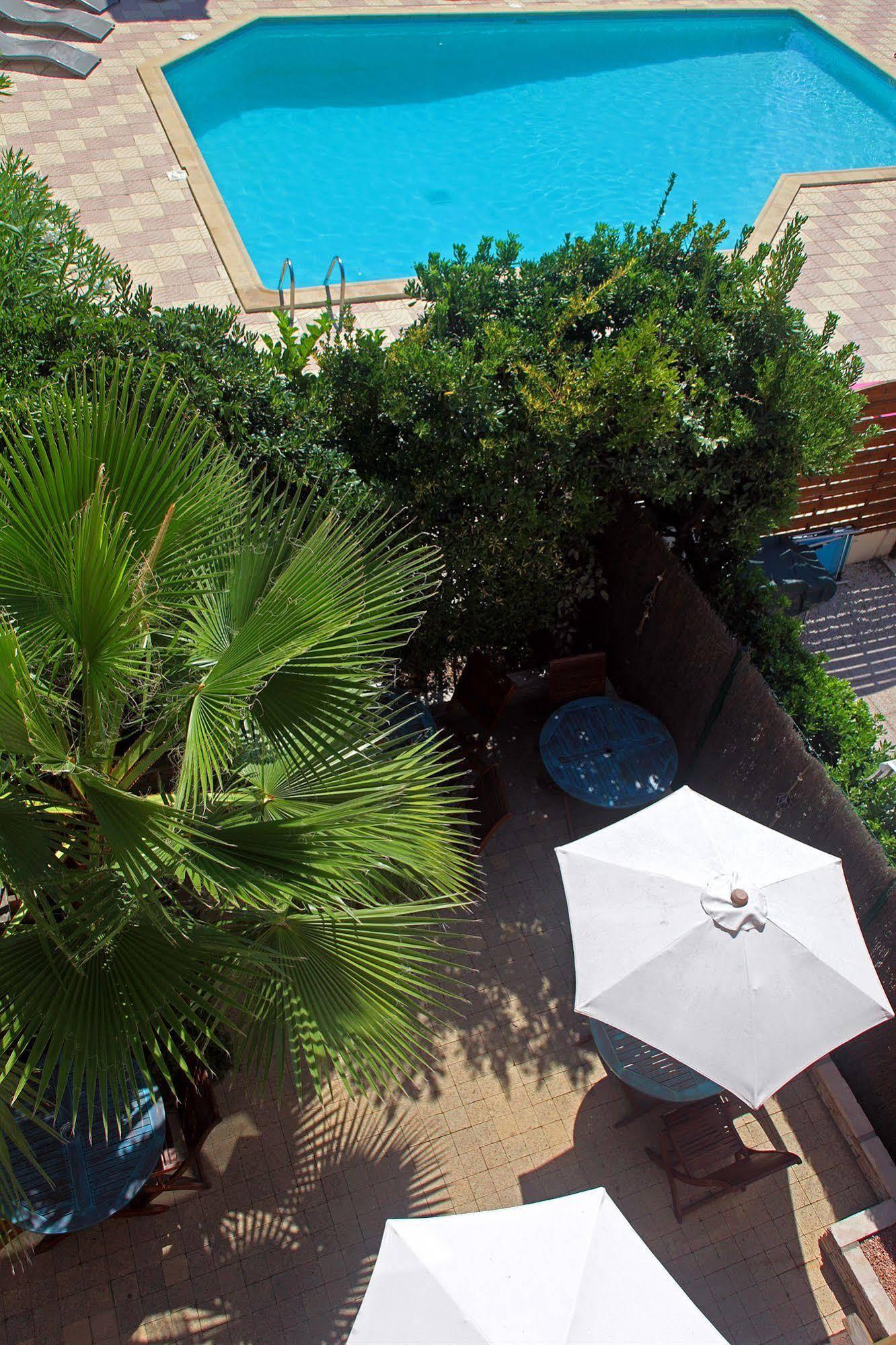 Hotel Les Grenadines Agde Exterior foto