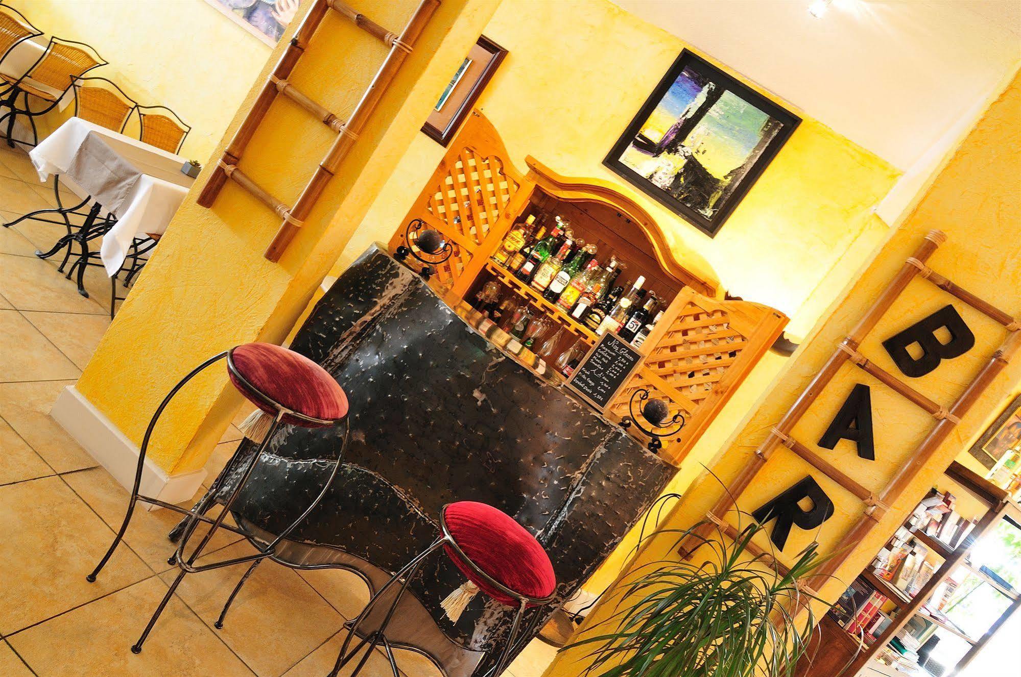 Hotel Les Grenadines Agde Exterior foto